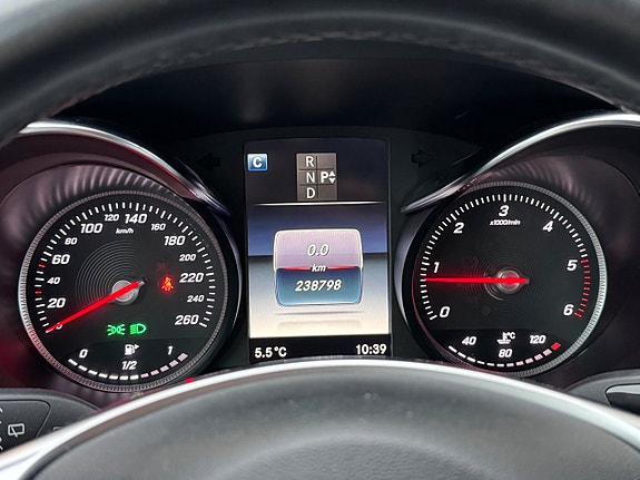 Mercedes-Benz C200 d 14 of 15