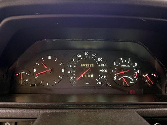 Volvo 940 13 of 26