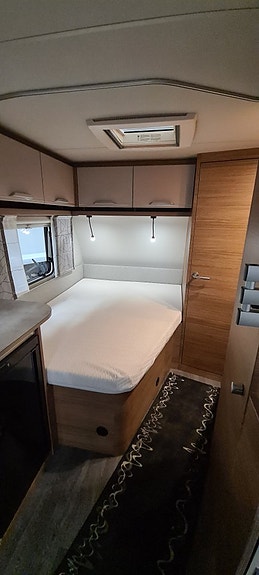 Knaus 450 FU Sport 6 of 9