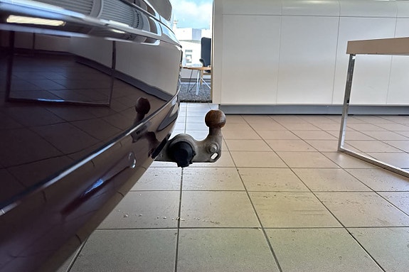 Volvo XC90 15 of 23