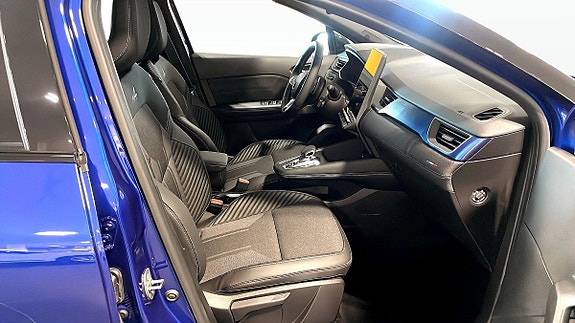 Renault Captur 3 of 11