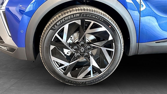 Renault Captur 9 of 11