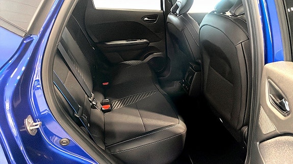 Renault Captur 5 of 11