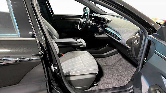 Renault Scenic E-Tech 5 of 18