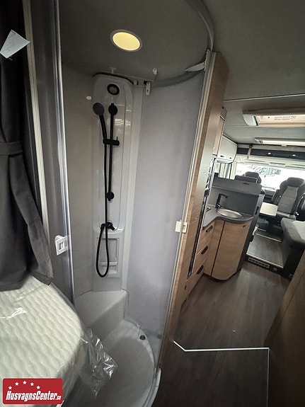 Knaus L!VE I 900 LEG 10 of 13