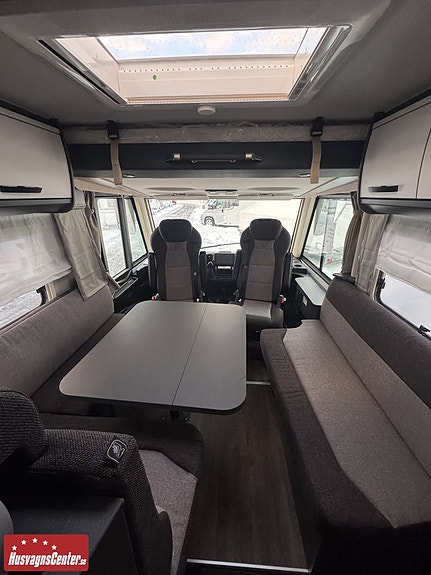 Knaus L!VE I 900 LEG 4 of 13