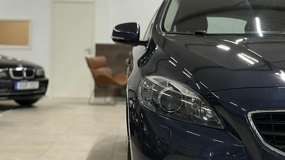 Volvo V40 5 of 25