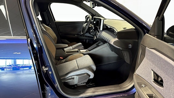 Renault 5 E-Tech 5 of 26
