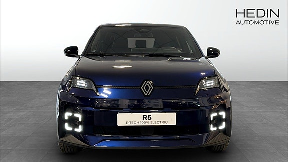 Renault 5 E-Tech 15 of 26