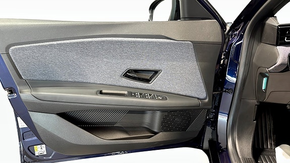 Renault 5 E-Tech 22 of 26