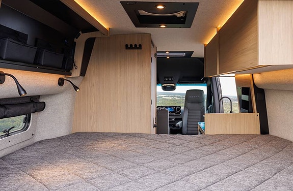 Mercedes-Benz Sprinter Dovra RIG X-610 4 of 6