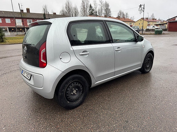 Volkswagen UP! 5 of 5