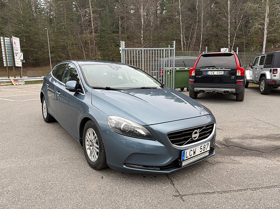 Volvo V40