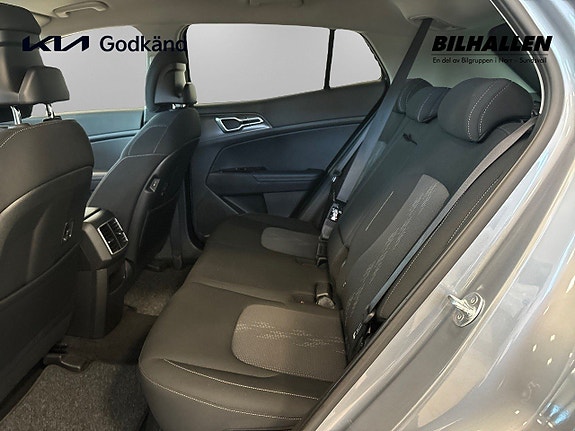Kia Sportage 10 of 17