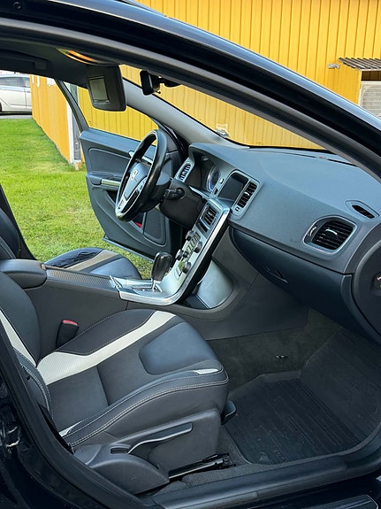 Volvo V60 9 of 10