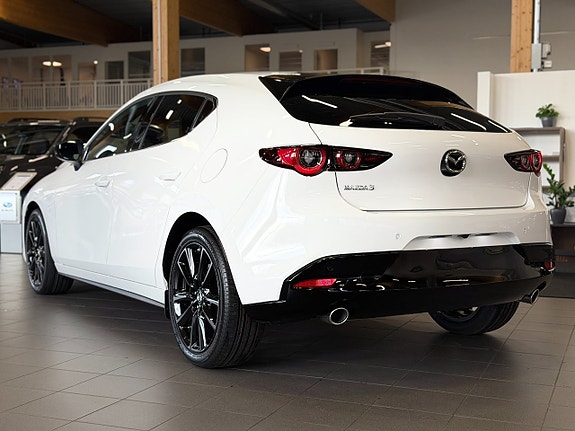 Mazda 3 4 of 20