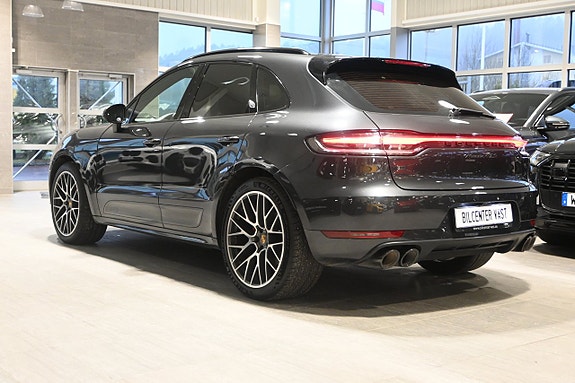 Porsche Macan GTS 3 of 5