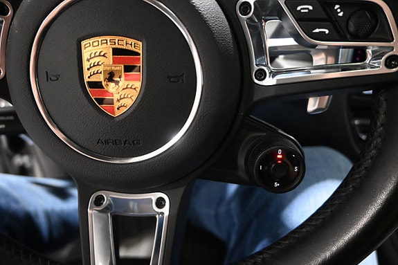Porsche Macan GTS 21 of 30