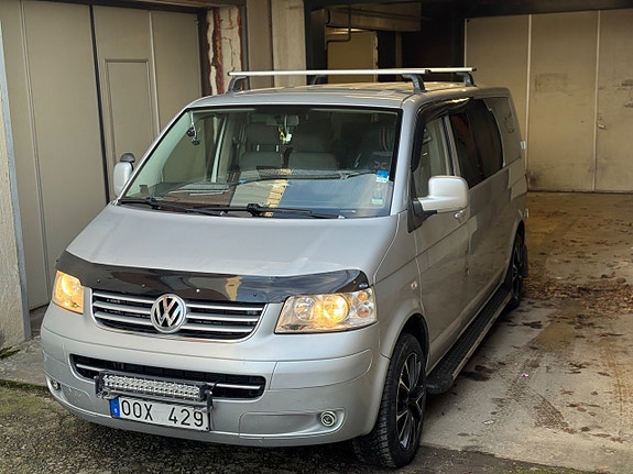 Volkswagen Caravelle 5 of 5
