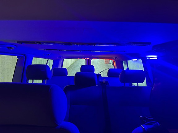 Volkswagen Caravelle 14 of 15