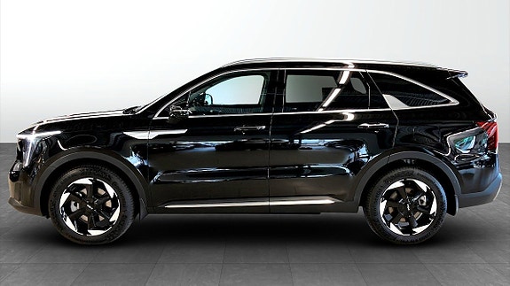 Kia Sorento 2 of 5