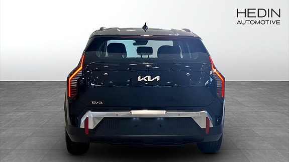 Kia EV3 7 of 9