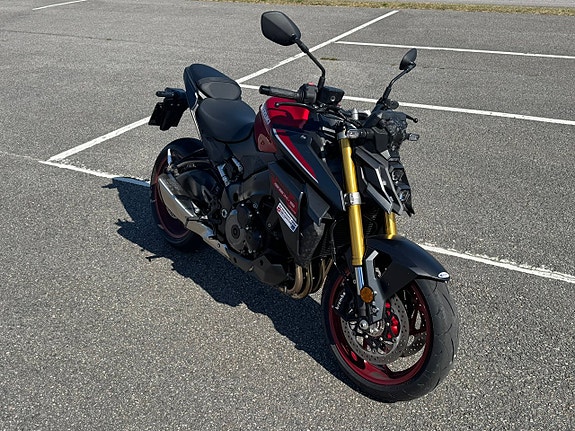 Suzuki GSX-S1000 *DEMO* 2 of 10