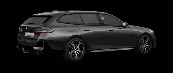 BMW i5 3 of 4