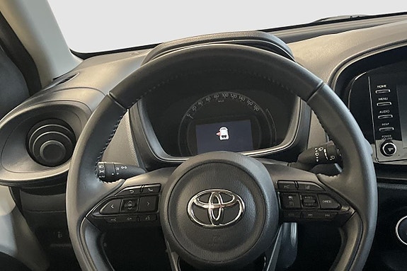 Toyota Aygo X 12 of 14