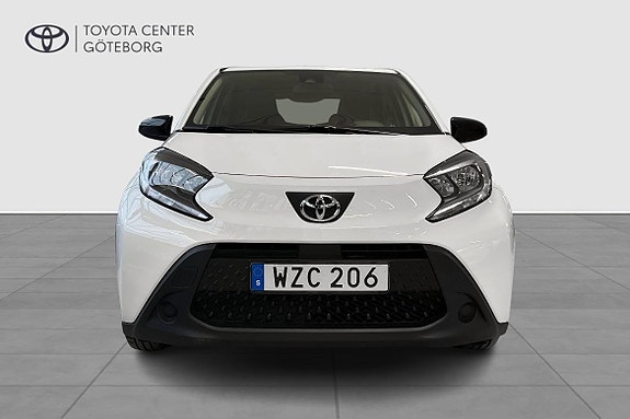 Toyota Aygo X 8 of 14