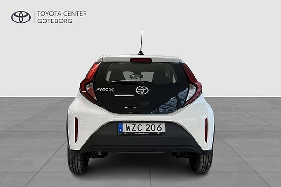 Toyota Aygo X 7 of 14