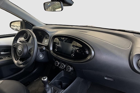 Toyota Aygo X 9 of 14