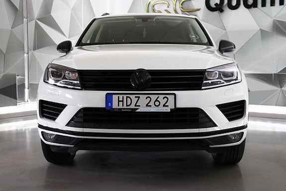 Volkswagen Touareg 9 of 26