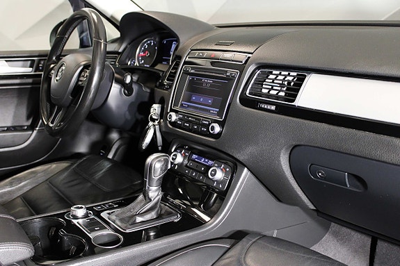 Volkswagen Touareg 16 of 26