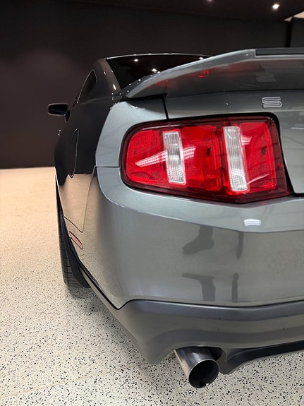 Ford Mustang 13 of 21