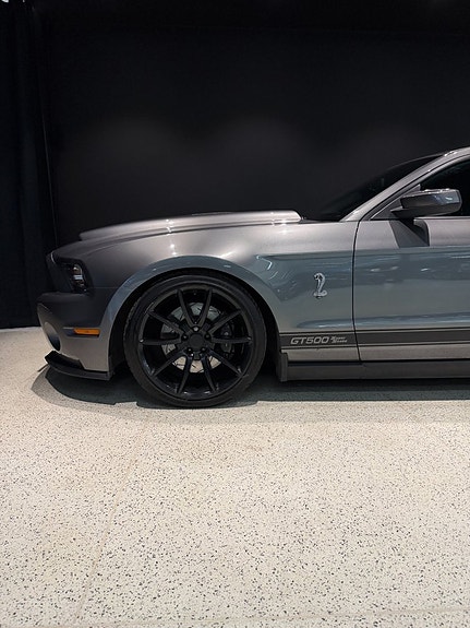 Ford Mustang 5 of 21