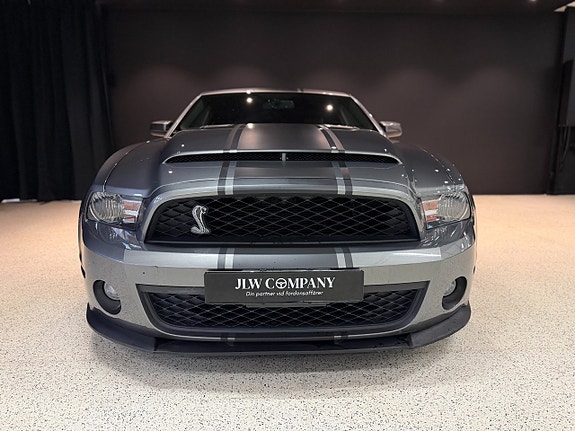 Ford Mustang 2 of 21