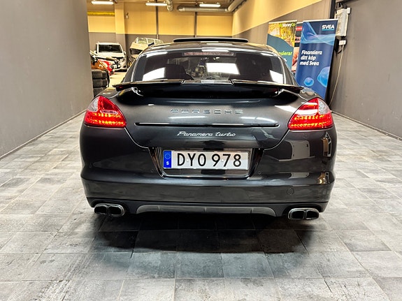 Porsche Panamera Turbo 4 of 5