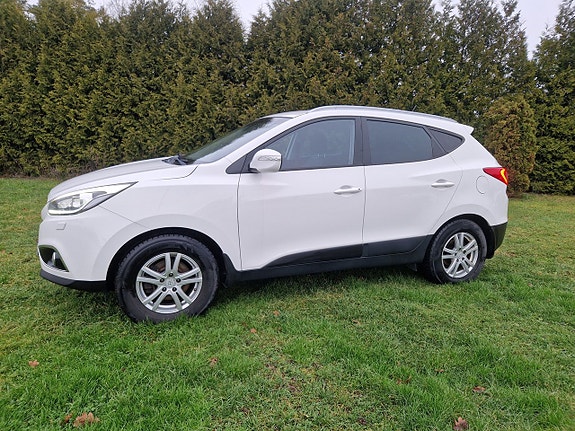 Hyundai ix35 2 of 5