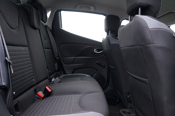 Renault Clio 10 of 17