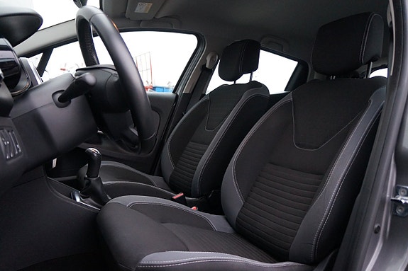 Renault Clio 7 of 17