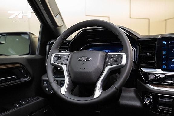 Chevrolet Silverado 1500 15 of 29