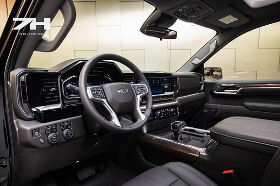 Chevrolet Silverado 1500 12 of 29