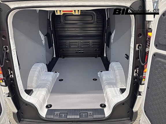 Kia PV5 14 of 17