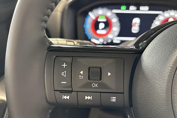 Nissan X-Trail 11 of 18