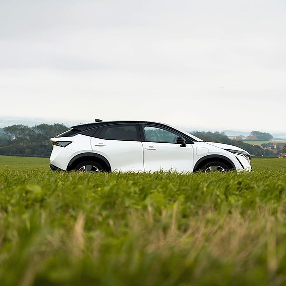Nissan Ariya 7 of 12