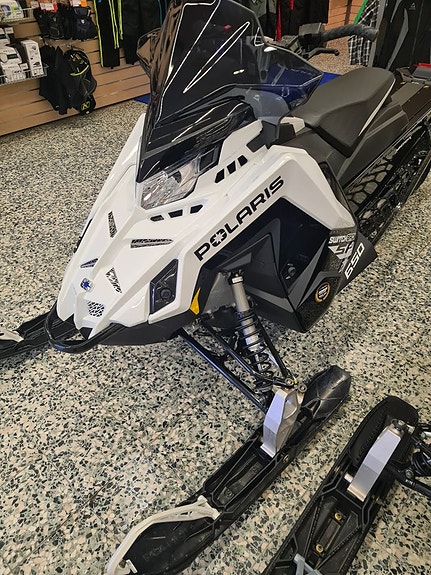 Polaris 650 Switchback SP 146 ABRIS Särna 2 of 6