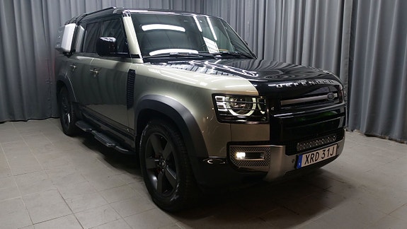 Land Rover Defender 130 4 of 5