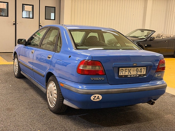 Volvo S40 4 of 5