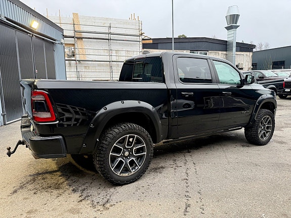 Dodge RAM 1500 2 of 5